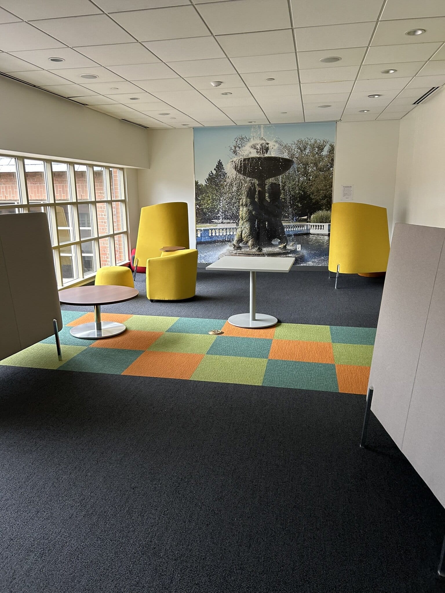 Office lounge furniture for sale at Cube World USA.